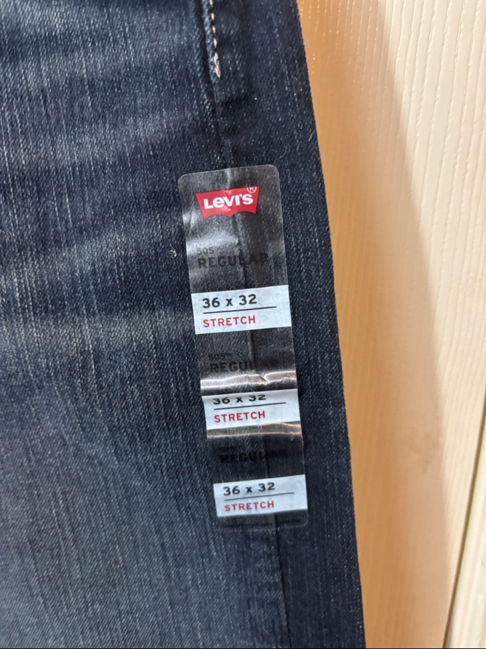 Levi's Men's Dark Gray Straight Jeans - Picture 4 of 7
